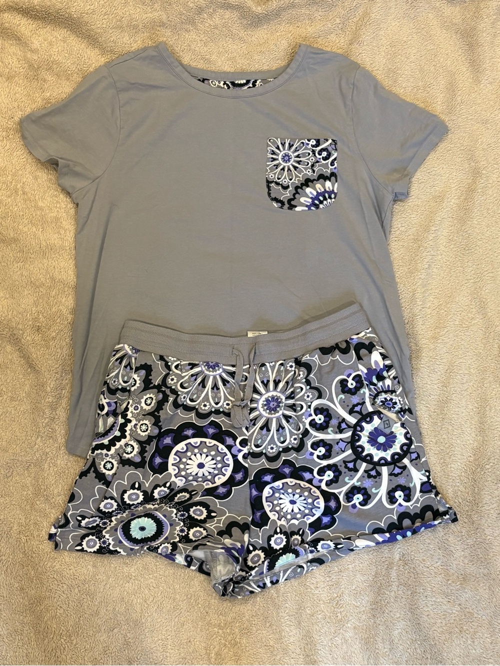 Vera Bradley Gray Short Pajama Set with Printed Pocket and Floral Shorts